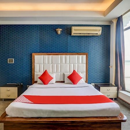 Oyo 71042 Sahara Estate Hotel Gorakhpur Zewnętrze zdjęcie