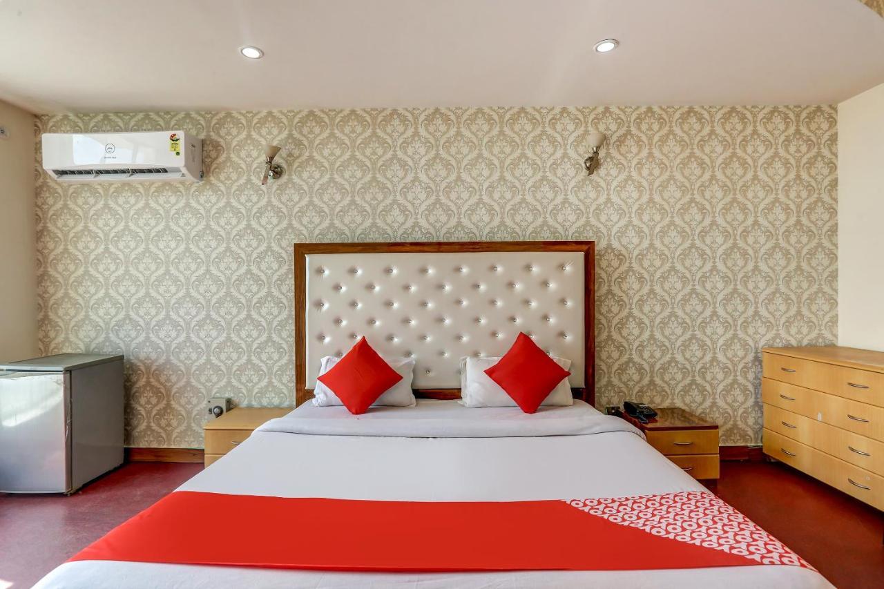 Oyo 71042 Sahara Estate Hotel Gorakhpur Zewnętrze zdjęcie