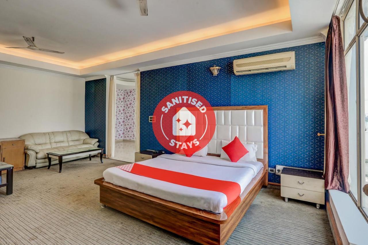 Oyo 71042 Sahara Estate Hotel Gorakhpur Zewnętrze zdjęcie