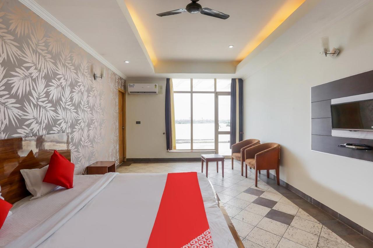 Oyo 71042 Sahara Estate Hotel Gorakhpur Zewnętrze zdjęcie